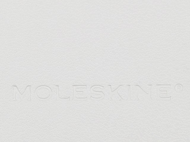 Записная книжка Moleskine Classic (в линейку) в твердой обложке, Medium (11,5x18 см), белый