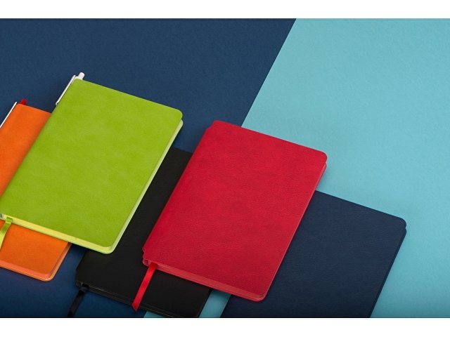 Блокнот «Notepeno» А5 с тонированными линованными страницами, темно-синий