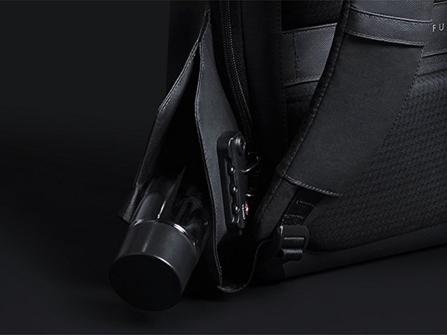 Водостойкий антикражный рюкзак Hipack для ноутбука 15.6", черный