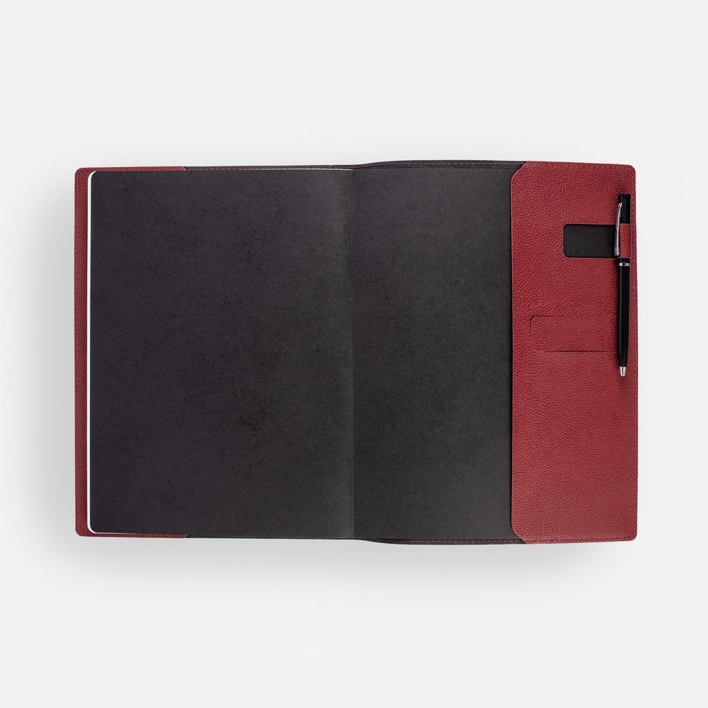 Ежедневник в суперобложке Brave Book, недатированный, красный