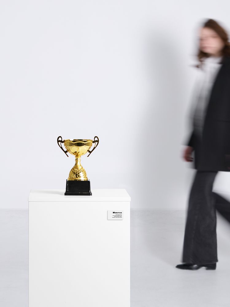 Кубок Meritus, большой, золотистый