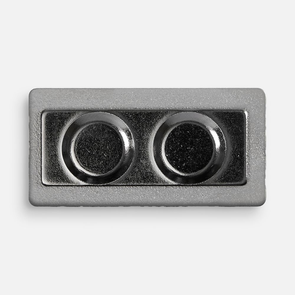 Значок Magnet Matto, серебристый глянцевый