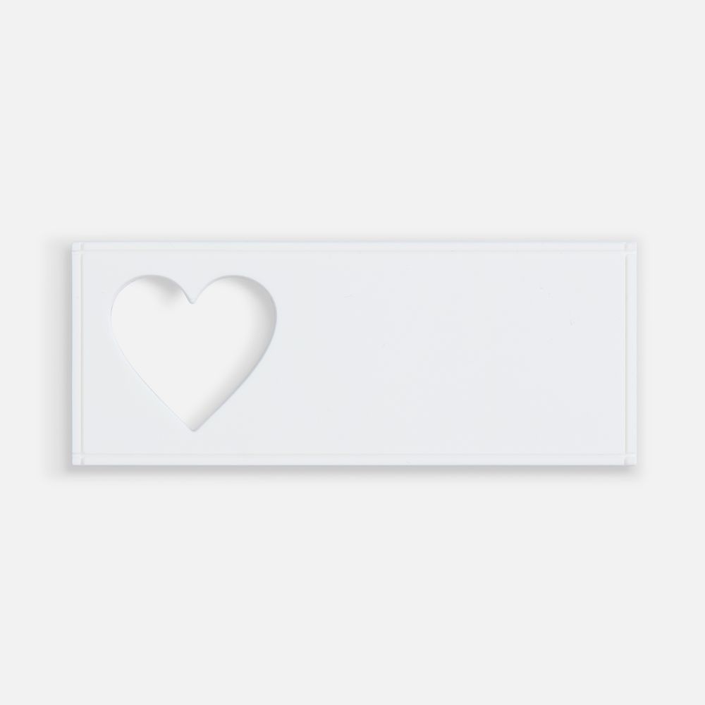 Лейбл из ПВХ с вырубкой «Сердце», белый