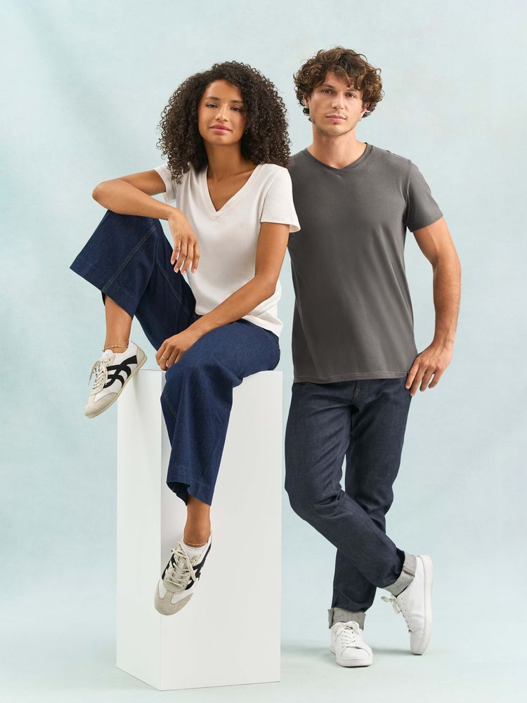 Футболка унисекс Regent с V-образным вырезом, темно-серая