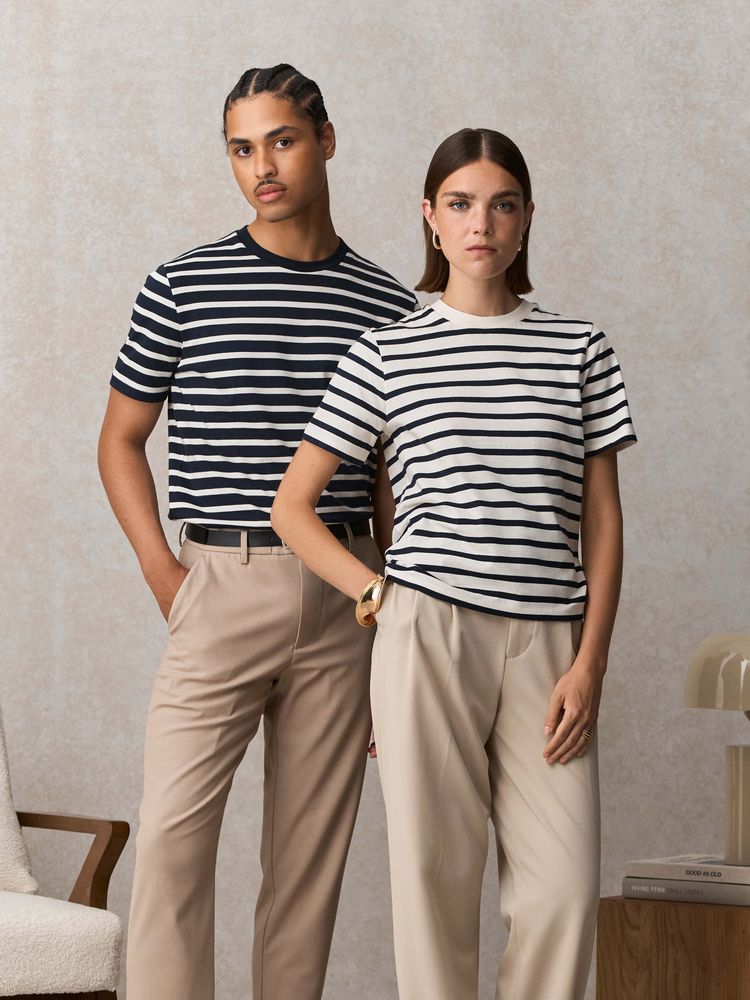 Футболка женская Legend Women, темно-синяя с молочно-белым