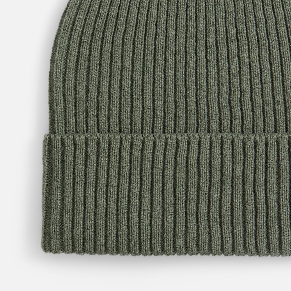 Шапка Catch Match без помпона, зеленая (полынь)