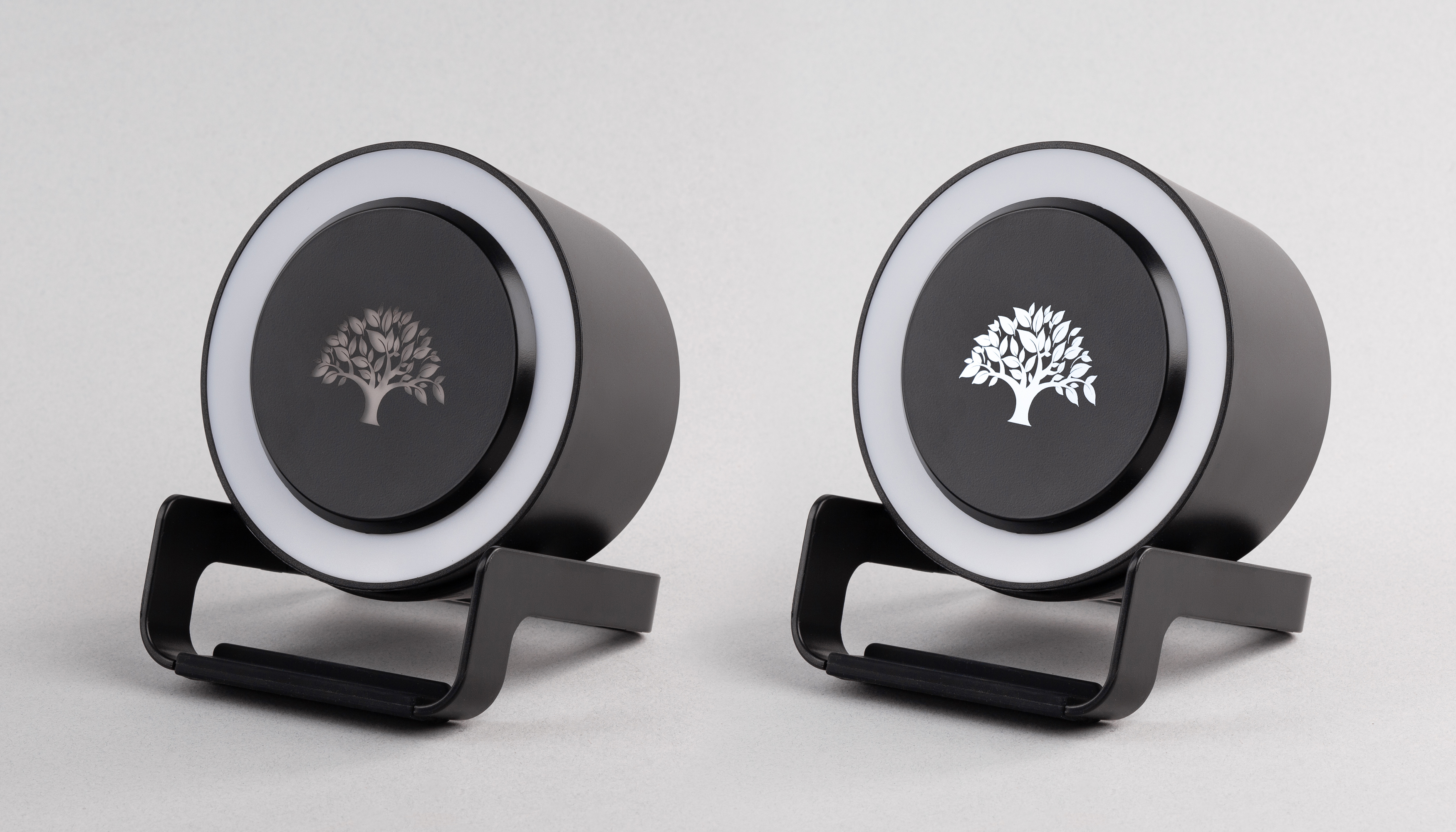 Bluetooth колонка-подставка "Smart Loud" с беспроводным (10W) зарядным устройством, лампой и подсветкой логотипа, черный